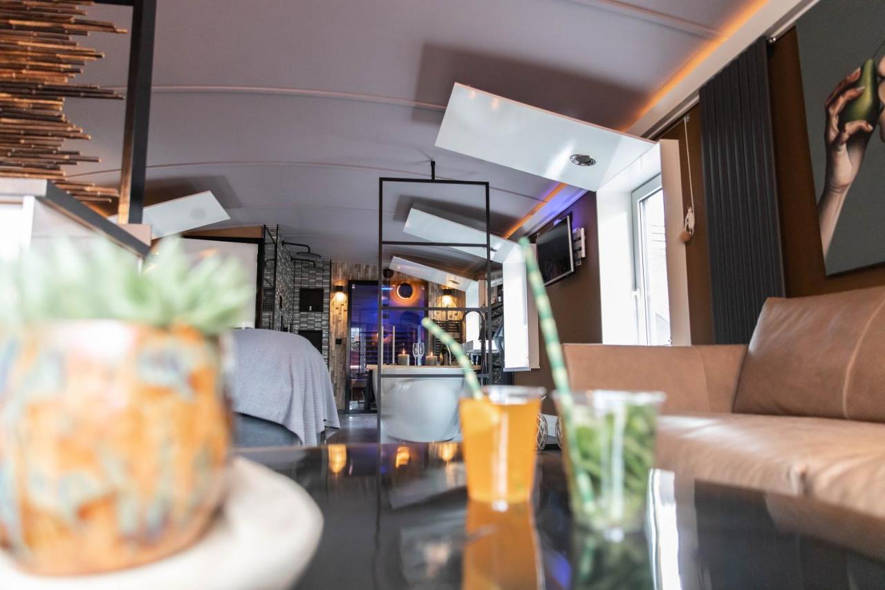 Hotel Wellnessboat De Michiel De Ruyter Groningen Exteriér fotografie